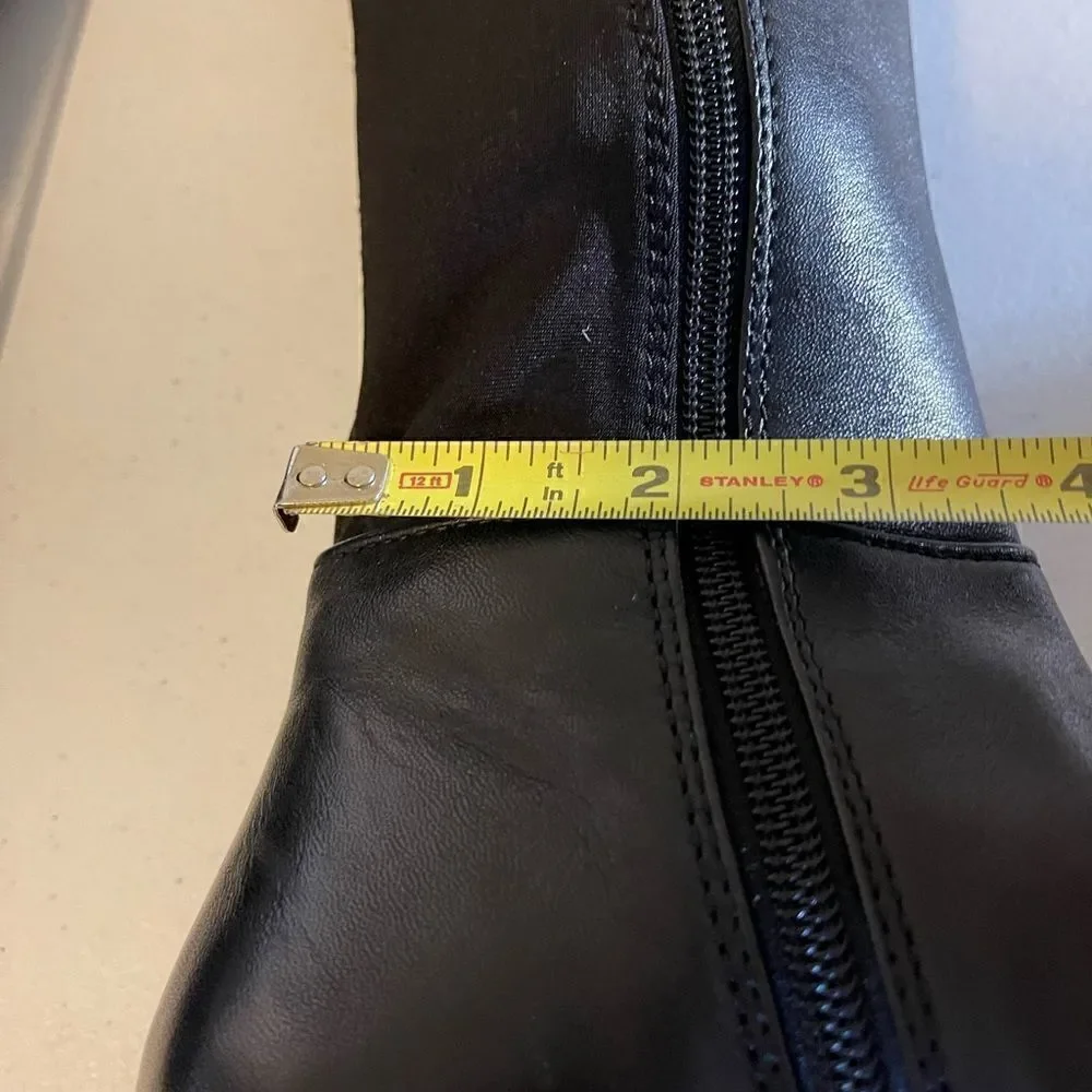 NWOT black Michael Michael Kors Bromley boot size5 1/2